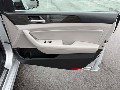 Used 2018 Hyundai Sonata Limited w/ Limited Ultimate Package 03 image 16