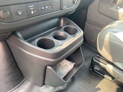 Used 2020 Chevrolet Express 2500 w/ Driver Convenience Package image 28