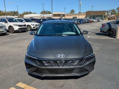 New 2026 Hyundai Elantra Limited image 6