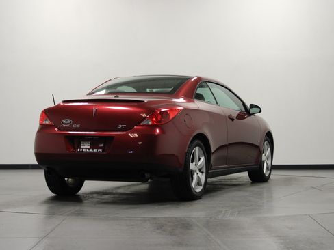 Used 2008 Pontiac G6 GT w/ Sport Package FWD image 4