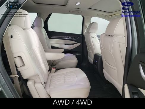 Used 2023 Buick Enclave Avenir w/ Avenir Technology Package AWD/4WD image 17