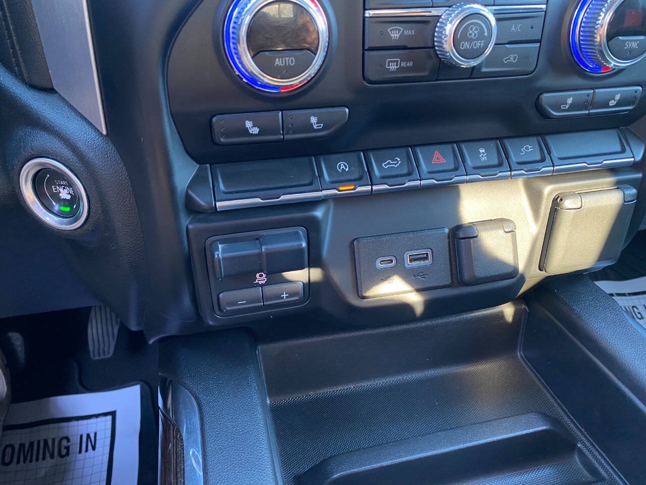 Used 2020 GMC Sierra 1500 Elevation w/ Elevation Value Package AWD/4WD image 17