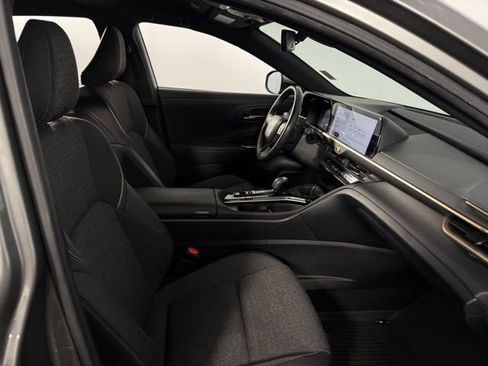 Used 2024 Toyota Crown XLE image 15