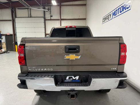 Used 2015 Chevrolet Silverado 2500 LTZ w/ Duramax Plus Package AWD/4WD image 5