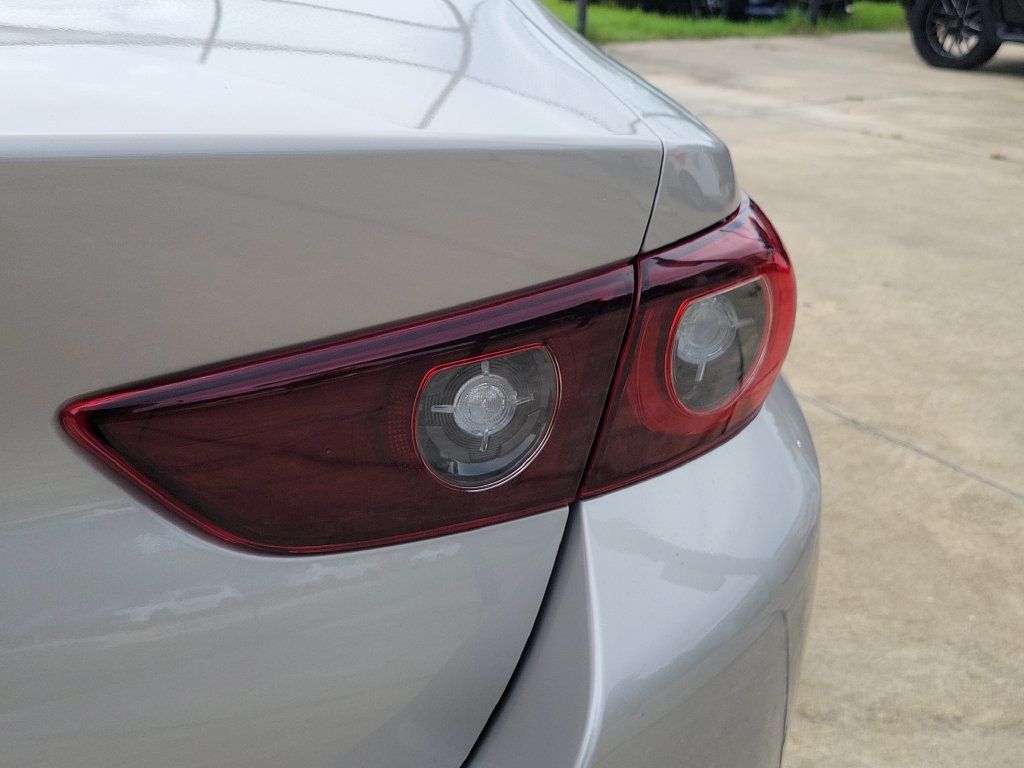 New 2026 MAZDA MAZDA3 2.5 S Sedan w/ Preferred Pkg FWD image 8