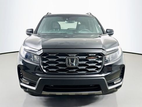 Used 2023 Honda Passport TrailSport image 2