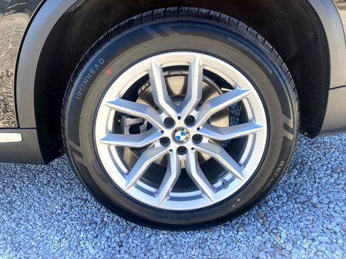 Used 2022 BMW X5 xDrive40i w/ Premium Package AWD/4WD image 26