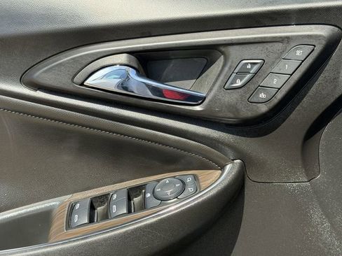 Used 2024 Chevrolet Malibu LT w/ Sport Edition image 25