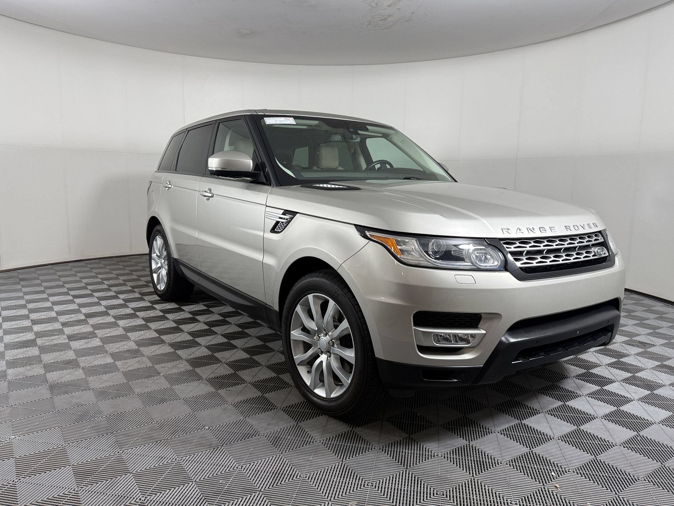 Used 2016 Land Rover Range Rover Sport HSE AWD/4WD image 7