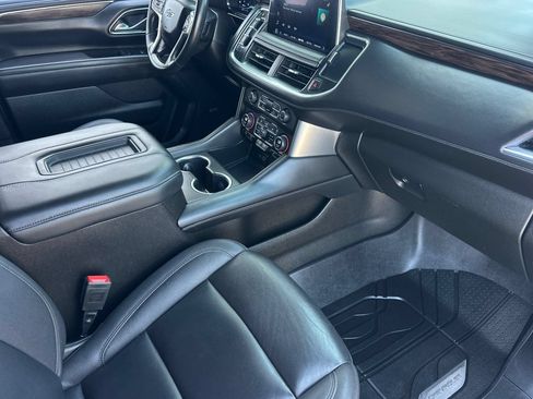 Used 2023 Chevrolet Tahoe Z71 w/ Luxury Package AWD/4WD image 21