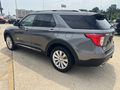 Used 2023 Ford Explorer King Ranch w/ Technology Package AWD/4WD image 8