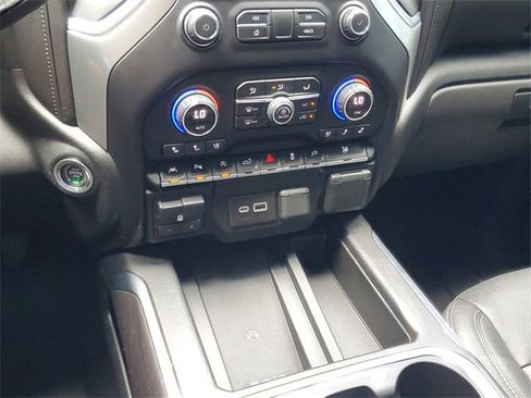 Used 2020 Chevrolet Silverado 1500 LTZ w/ LTZ Premium Package image 27