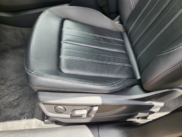 Used 2023 Audi Q5 2.0T Premium w/ Convenience Package AWD/4WD image 22