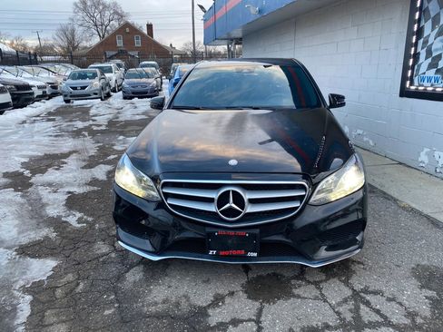 Used 2014 Mercedes-Benz E 350 4MATIC Sedan image 5