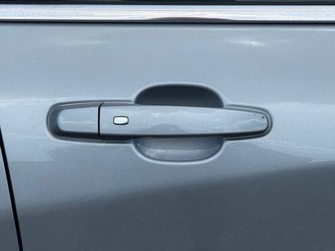 Certified 2024 Chevrolet Equinox LT FWD image 13