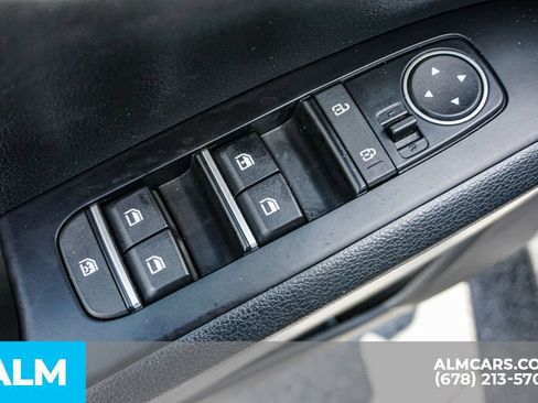 Used 2025 Kia Soul LX w/ LX Technology Package FWD image 45