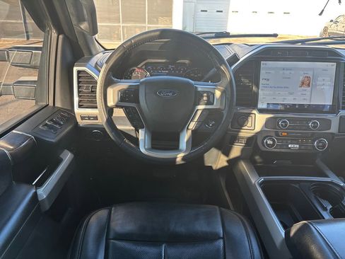 Used 2022 Ford F250 Lariat w/ Lariat Ultimate Package image 18