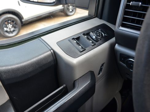 Used 2020 Ford F250 XL w/ STX Appearance Package image 11