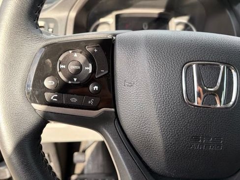 Used 2020 Honda Pilot Touring image 30