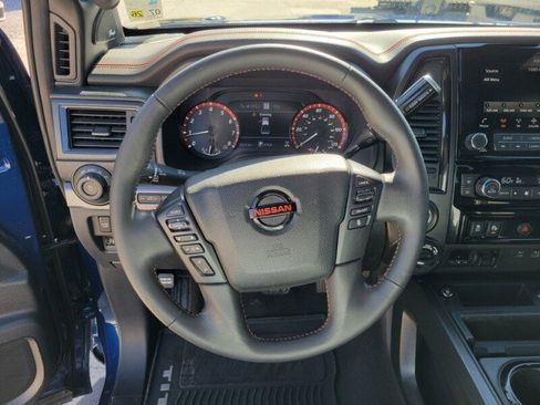 Used 2021 Nissan Titan PRO-4X w/ Pro-4x Convenience Package image 16