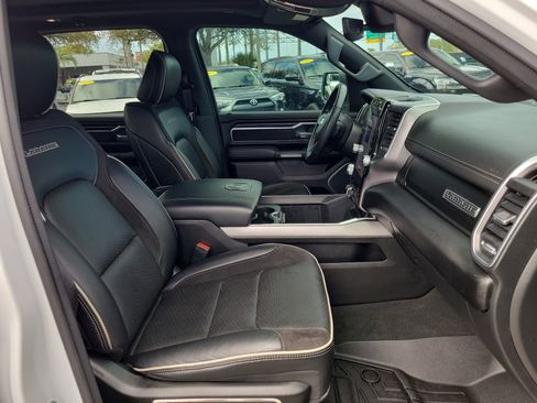 Used 2023 RAM 1500 Laramie image 32