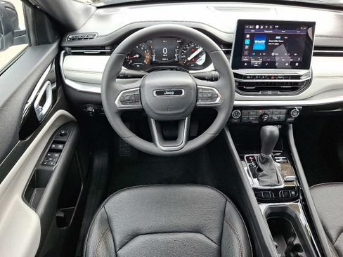 Used 2024 Jeep Compass Limited AWD/4WD image 11