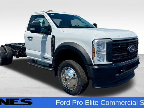 New 2025 Ford F550 XL image 1
