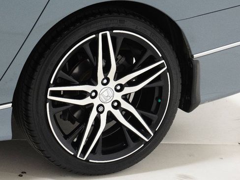 Used 2021 Honda Accord Touring image 61
