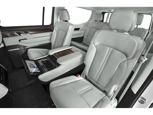Used 2023 Jeep Grand Wagoneer Series II AWD/4WD image 45