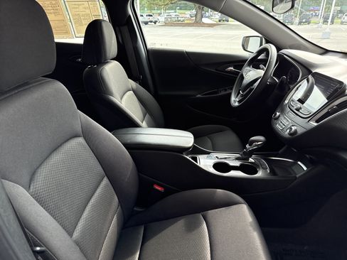 Used 2024 Chevrolet Malibu LT FWD image 31