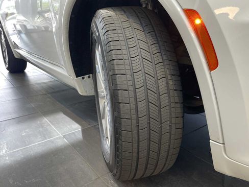 Used 2025 Dodge Durango GT RWD image 13