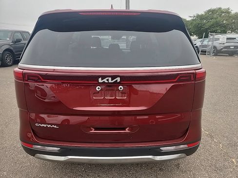 Certified 2024 Kia Carnival SX Prestige FWD image 12
