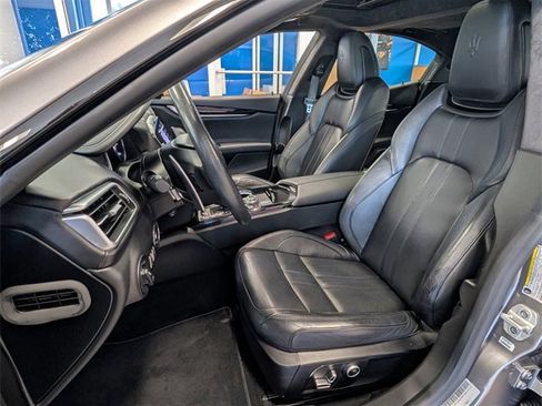 Used 2022 Maserati Ghibli Modena image 5