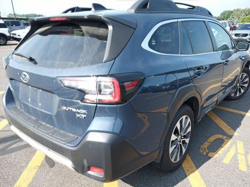 Used 2023 Subaru Outback Limited XT AWD/4WD image 4