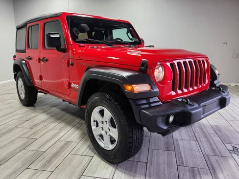 Used 2018 Jeep Wrangler Unlimited Sport S image 6