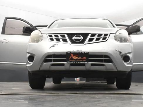 Used 2015 Nissan Rogue S w/ Convenience Package AWD/4WD image 11