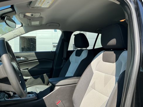 Certified 2024 Chevrolet Trax LS FWD image 5
