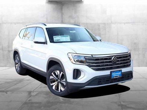 New 2026 Volkswagen Atlas SE image 2
