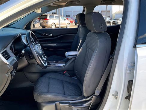 Used 2019 GMC Acadia SLE image 7