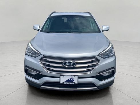 Used 2017 Hyundai Santa Fe Sport FWD image 2