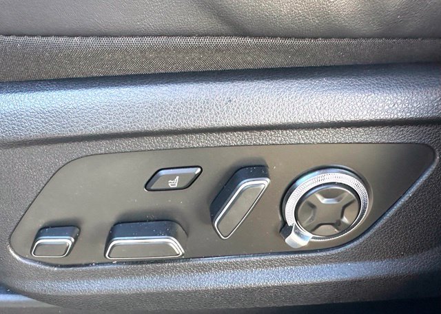 Used 2023 Hyundai Palisade Calligraphy w/ Winter Package FWD image 30