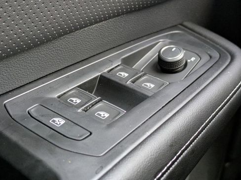 New 2026 Volkswagen Atlas Cross Sport SE AWD/4WD image 31