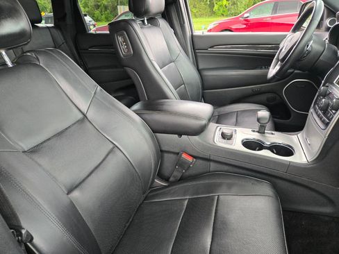 Used 2015 Jeep Grand Cherokee High Altitude AWD/4WD image 23