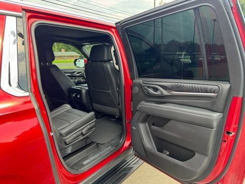 Used 2024 GMC Yukon XL Denali AWD/4WD image 15