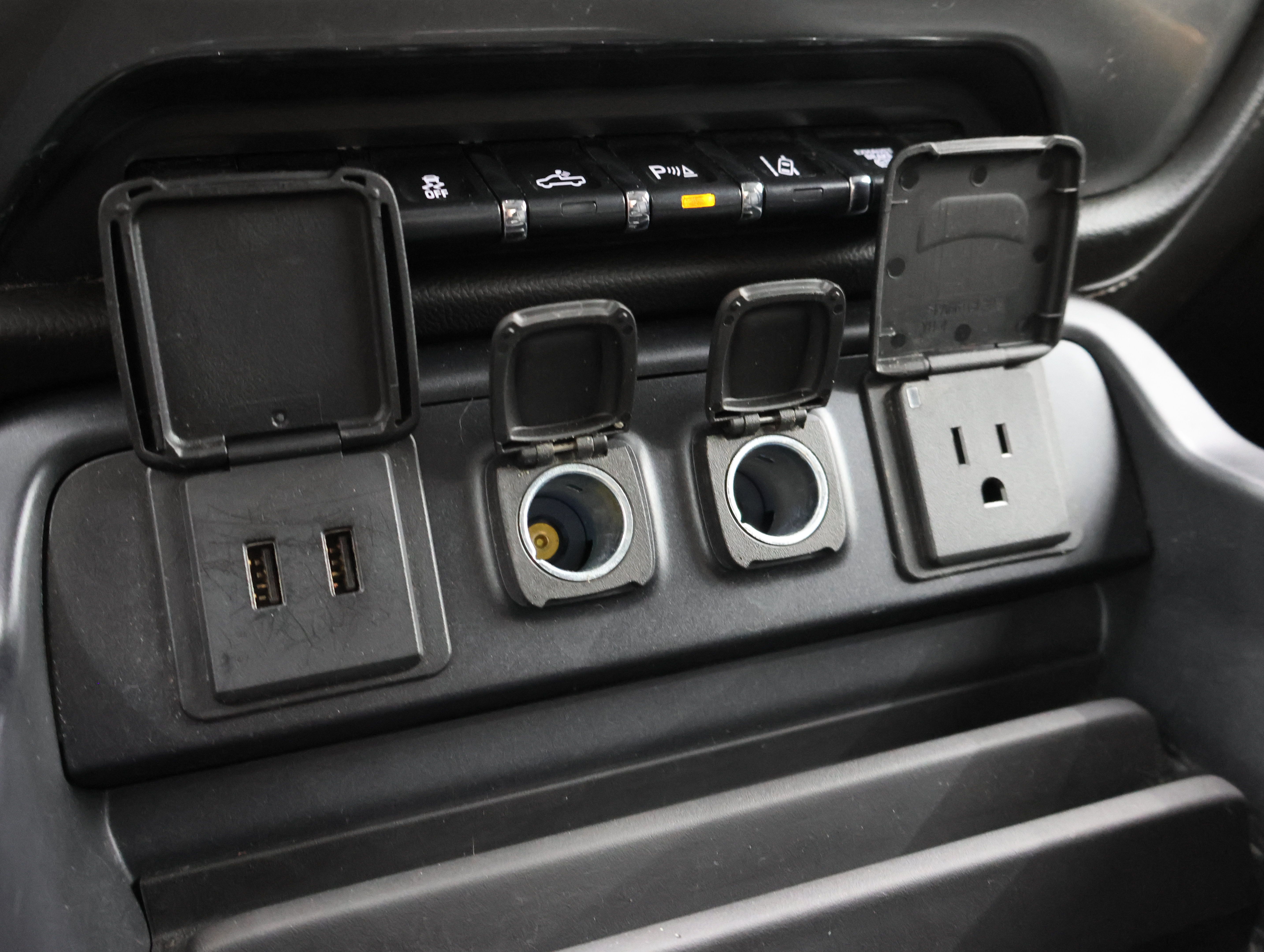 Used 2019 Chevrolet Silverado 3500 LTZ w/ Duramax Plus Package AWD/4WD image 43