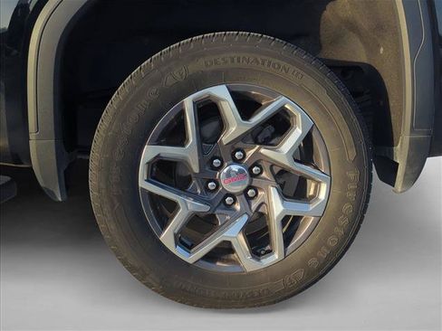 Used 2023 GMC Sierra 1500 SLT w/ SLT Premium Package AWD/4WD image 7
