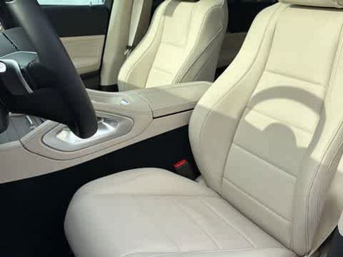 Used 2026 Mercedes-Benz GLE 450 4MATIC image 27