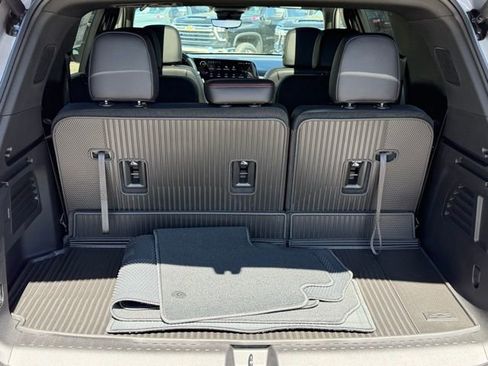 New 2026 Chevrolet Traverse Z71 w/ Driver Confidence Package image 18