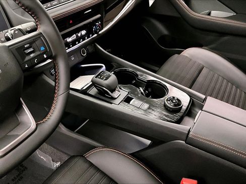 New 2026 Nissan Rogue SV AWD/4WD image 27