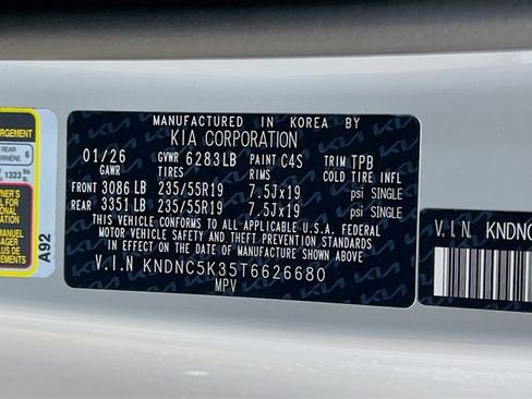 New 2026 Kia Carnival EX image 34